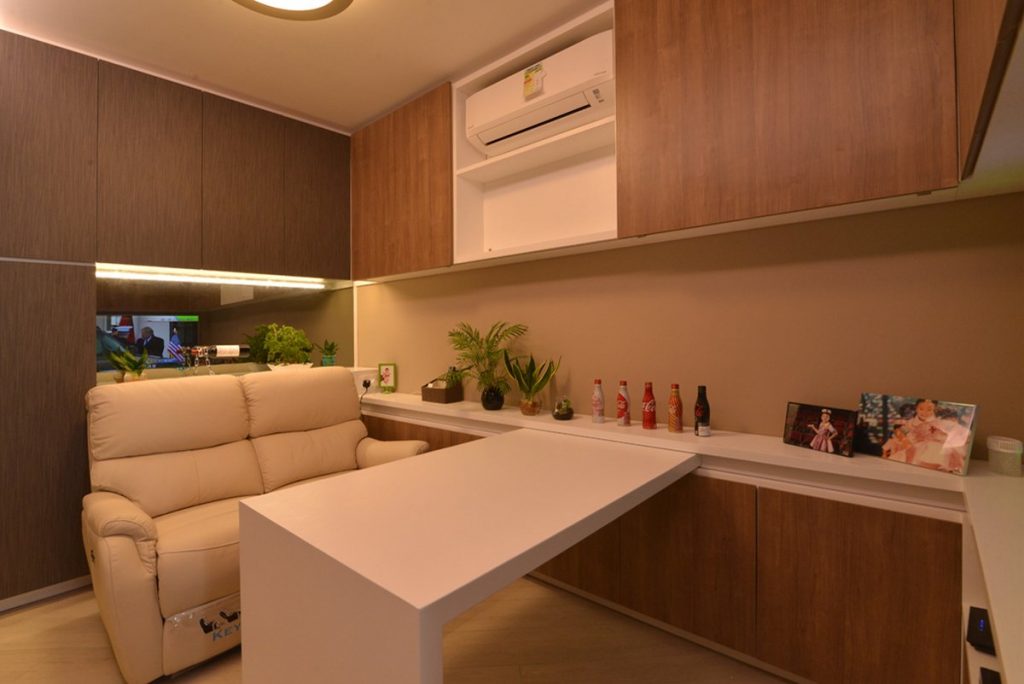 華迪設計替客人設計裝修的安達邨客廳, 簡單舒適實用