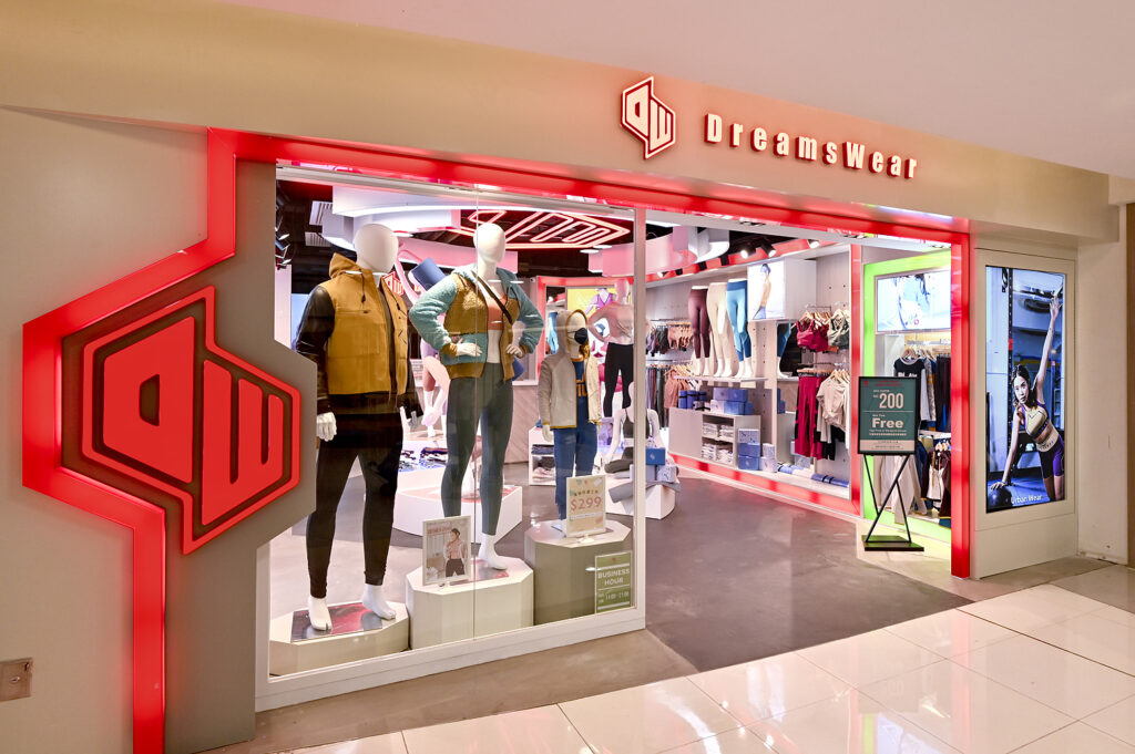 High Quality Retail Shopfront Design and Rennovation, Excellent Retail Shop Interior Design and Rennovation, Honest and Reliable Interio Design and Rennovation Firm